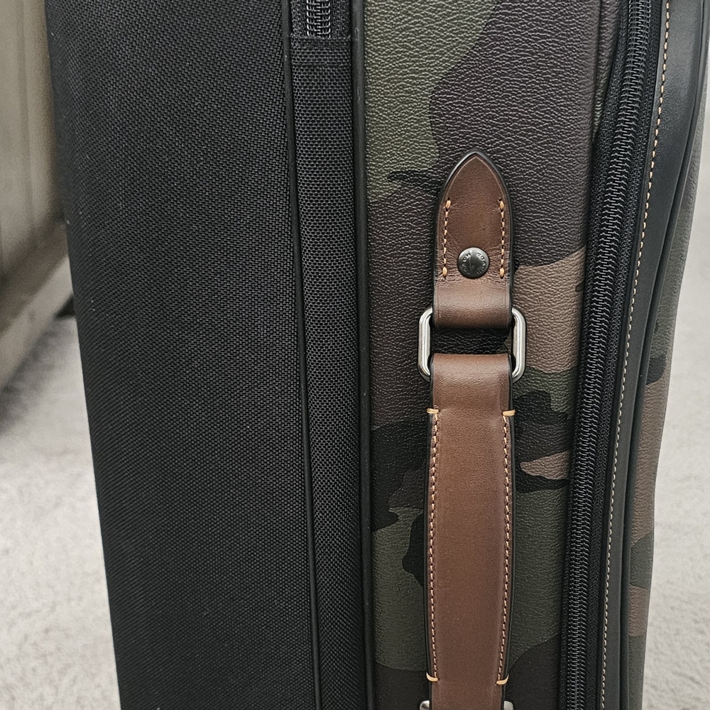 Coach Camo Print Men's Bag - Picture 2 of 12
